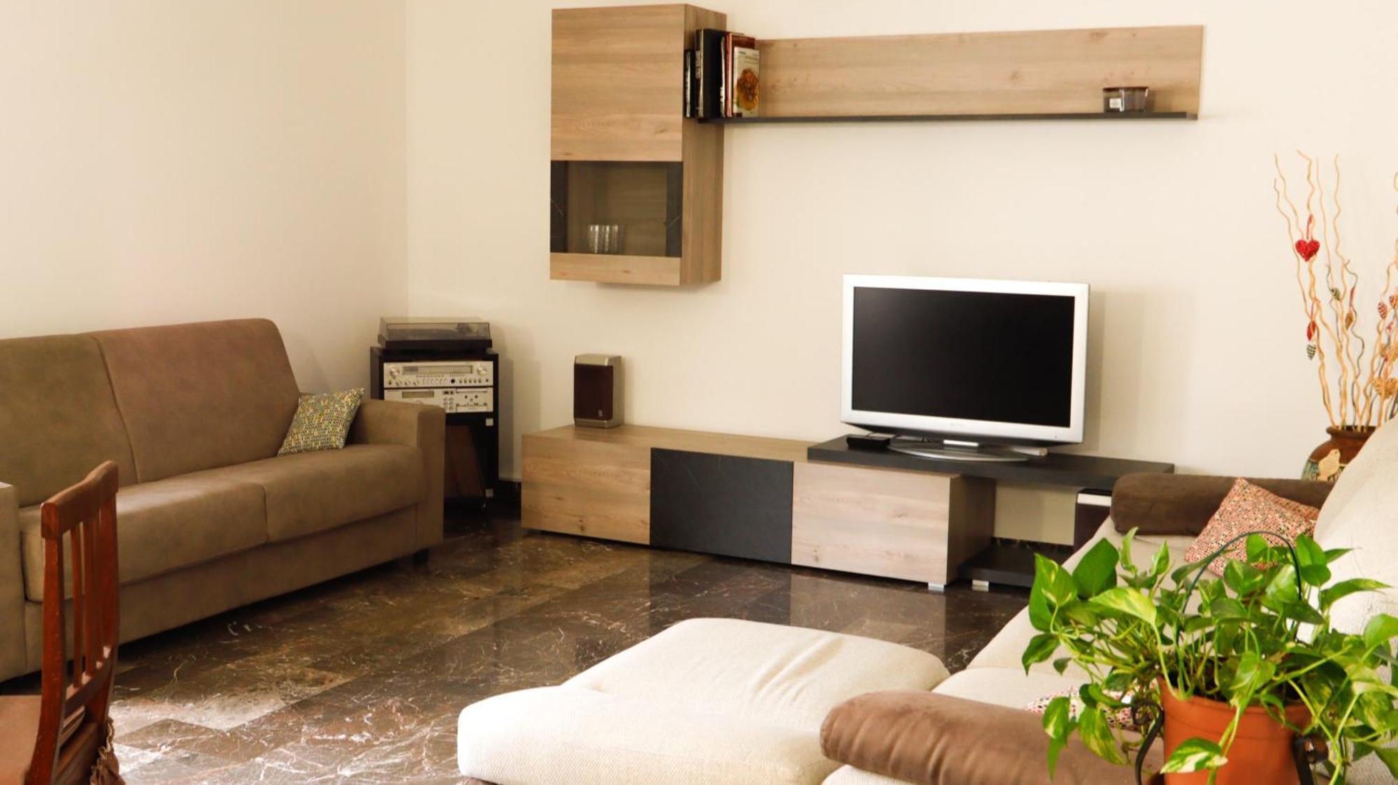 Chez Regina, Feel At Home! * Mestre
